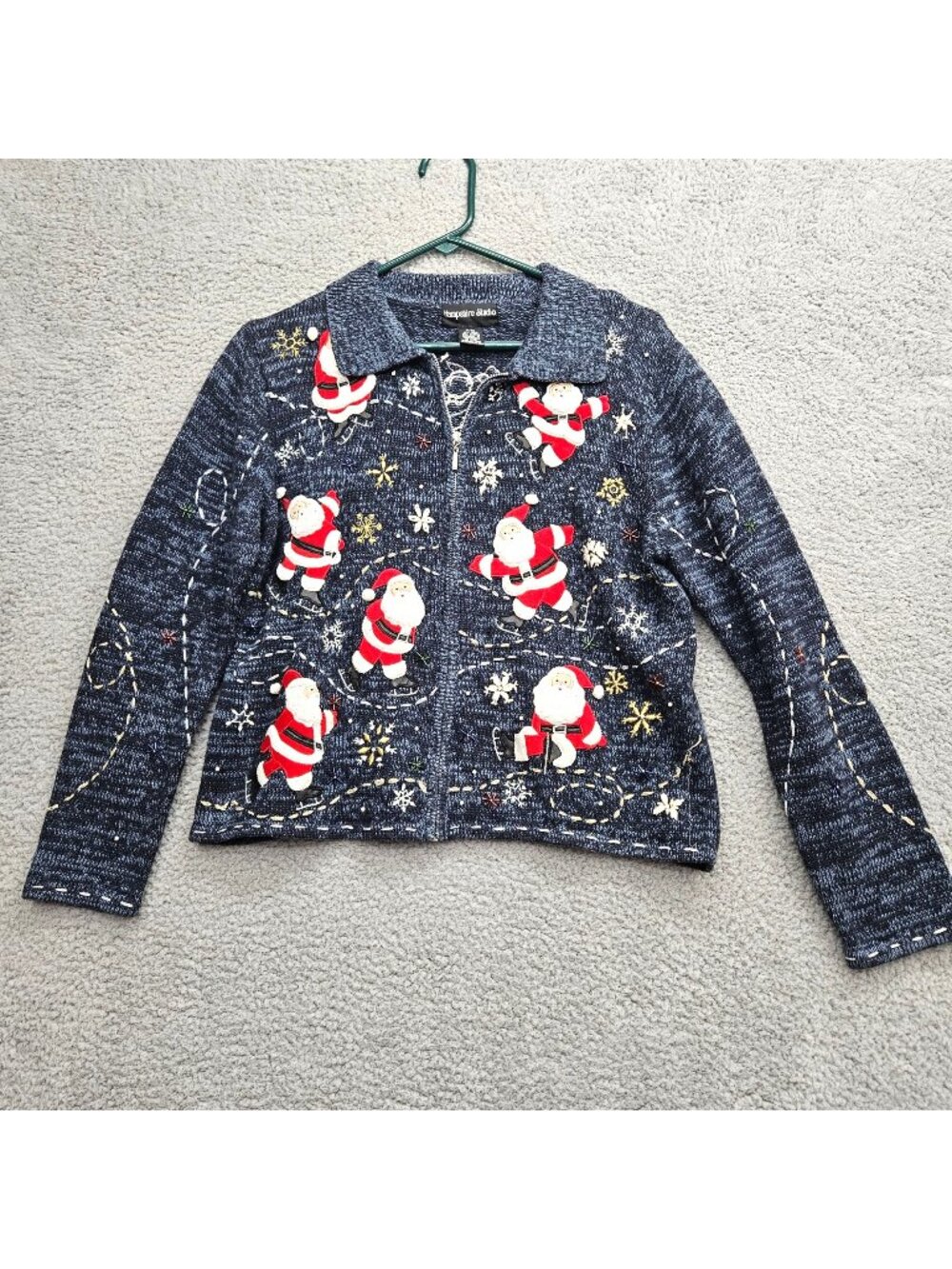 Vintage Womens Knit Christmas Sweater Santa Snowflakes Size P/M Cottagecore
